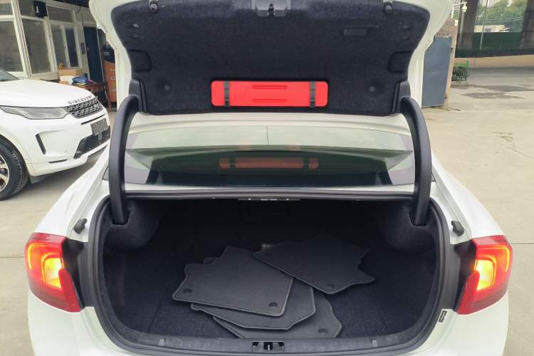 Used Volvo S60 2016 S60L T3 Smart Drive Edition
