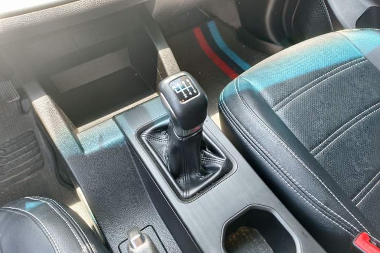 Used JETOUR X70M 2020 Revised 1.5T Manual Partner Version 5-Seater
