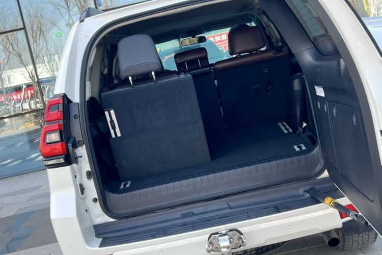 Used Toyota Prado 2018 3.5L Automatic TX-L with Rear-Mounted Spare Tire
