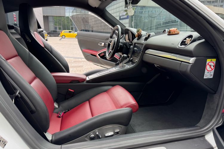 Used Porsche 718 2018 Cayman 2.0T