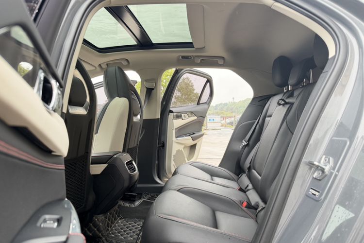 Used Lynk & Co 02 2020 1.5T DCT Two-Wheel Drive Zhaobao Version
