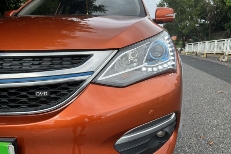 Used BYD Song New Energy 2017 Song DM 1.5TID All-Wheel Drive Luxury Model