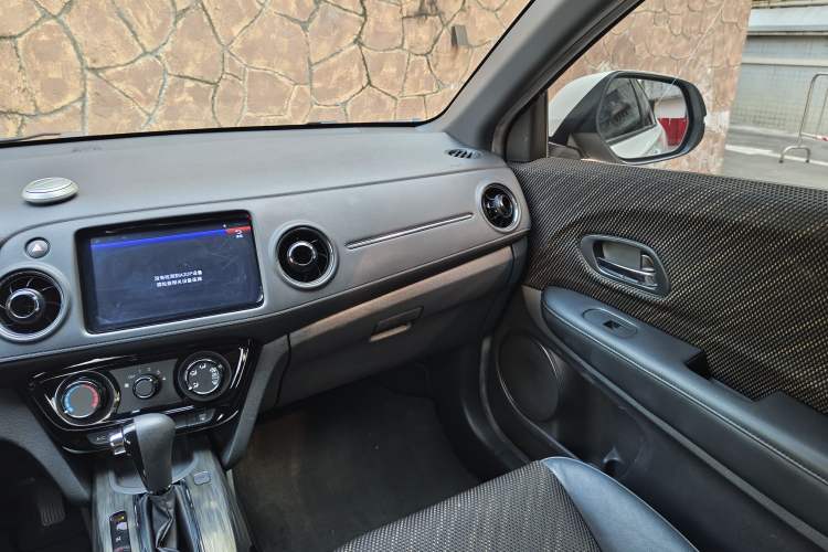 Used Honda XR-V 2017 1.5L LXi CVT Classic Edition