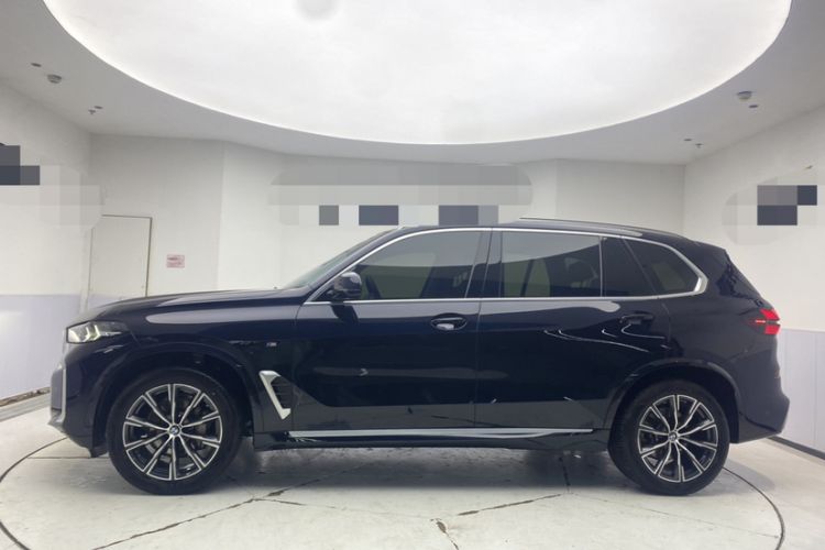 Used BMW X5 2023 xDrive 30Li M Sport Package