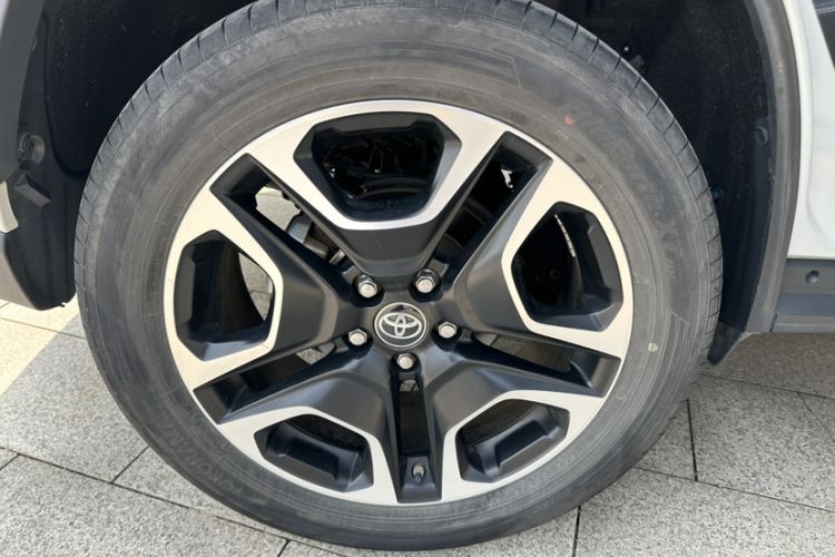 Used Toyota RAV4 2021 2.0L CVT Four-Wheel Drive Premium Edition Exterior 6