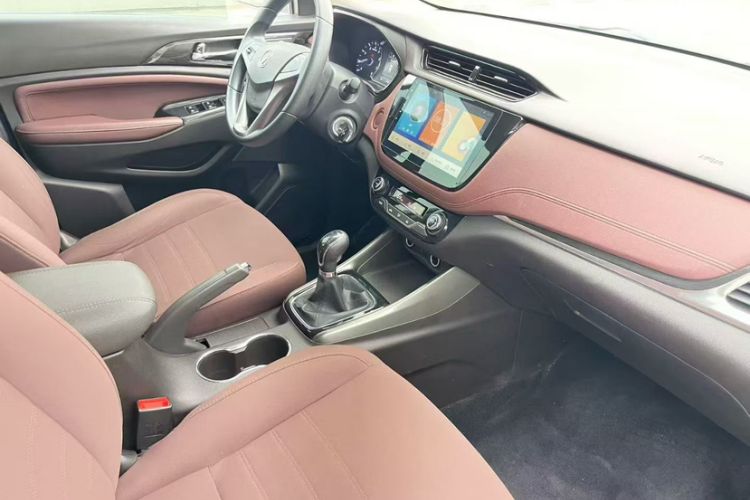 Used Changan Lingxuan 2017 1.5T Manual Lehuo Progressive Model