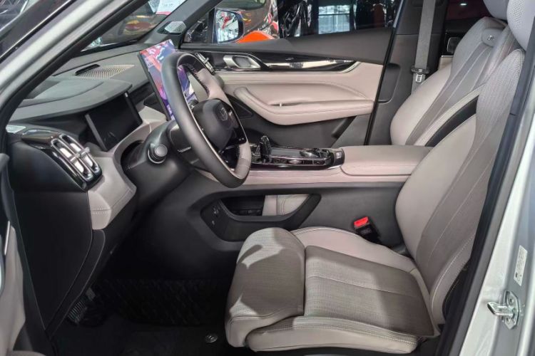 Used Geely Auto FX11 2025 4th Generation 1.5TD DCT Jinxiu