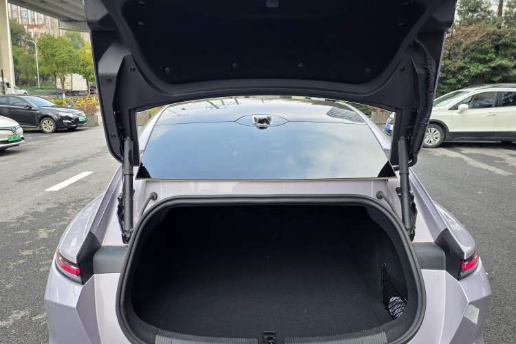 Used Nio ET5 2025 75 kWh