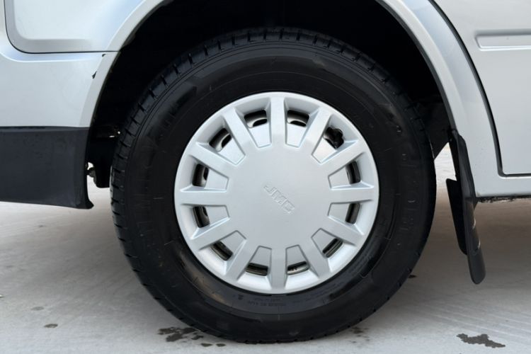 Used JMC Transit 2017 2.8T Commercial Version Short Wheelbase Mid-Roof 6/7/8-Seater JX493
