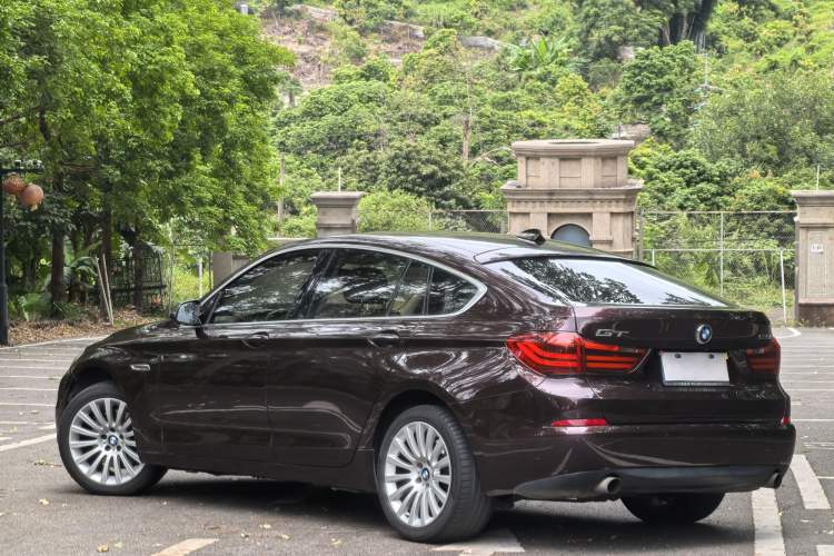 Used BMW 5 Series GT 2014 535i Leading Model