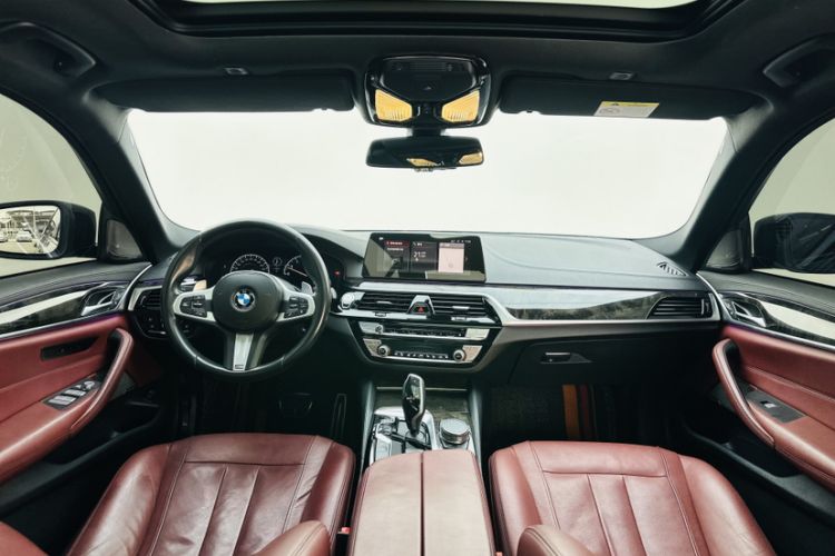 Used BMW 5 Series 2019 530Li Luxury Edition M Sport Package
