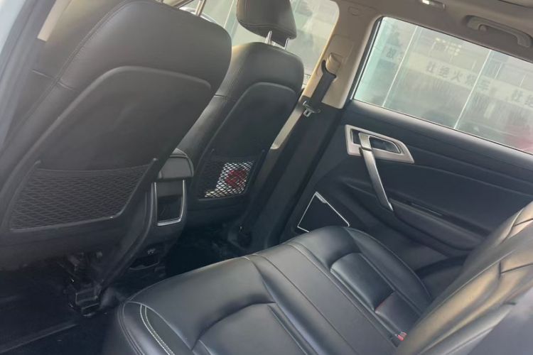 Used Geely Auto Emgrand X7 Sport 2018 2.0L Manual Two-Wheel Drive Zhiya Version
