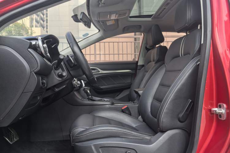 Used MG 6 2017 20T Automatic Luxury Smart Connect Version China V Standard Interior 1