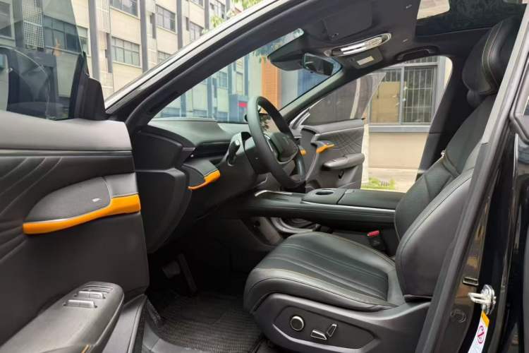 Used Deepal S07 2024 215Max Range-Extended Version
