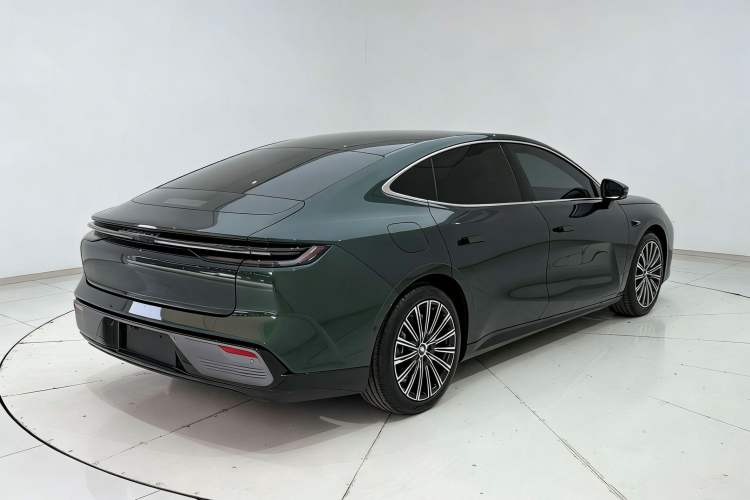 Used Geely Galaxy 8 2025 130km EM-P Starship Edition
