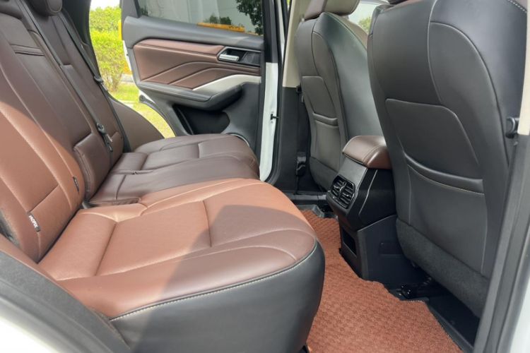 Used Wey VV6 2021 2.0T Two-Wheel Drive Smart Protection+
