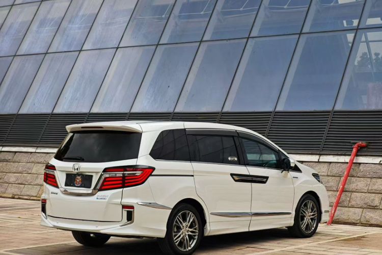 Used Honda Elysion 2019 2.0L Hybrid Comfort Edition
