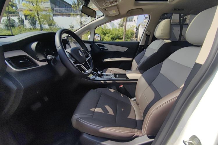 Used BYD Song MAX New Energy 2022 DM-i 105KM Prestige Model Interior 2