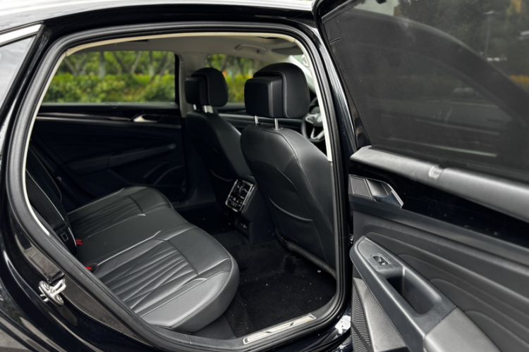 Used Volkswagen Passat 2022 330TSI Starry Luxury Edition
