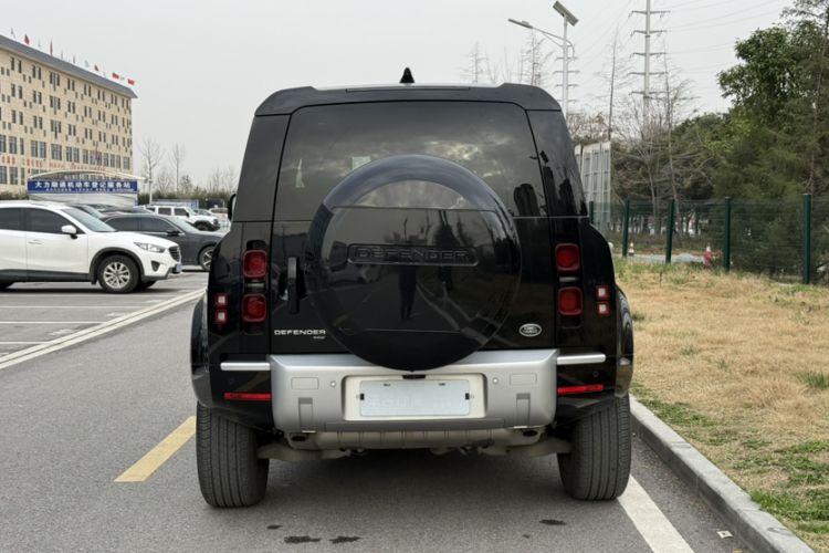 Used Land Rover Defender 2023 Facelift 90 3.0T P400 XS Exterior 3