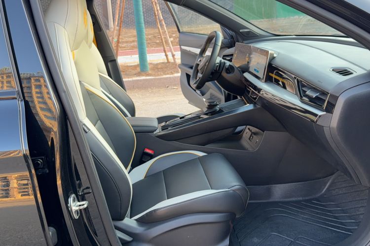 Used MG 5 Scorpio 2022 1.5T Trophy Sport Luxurious Edition