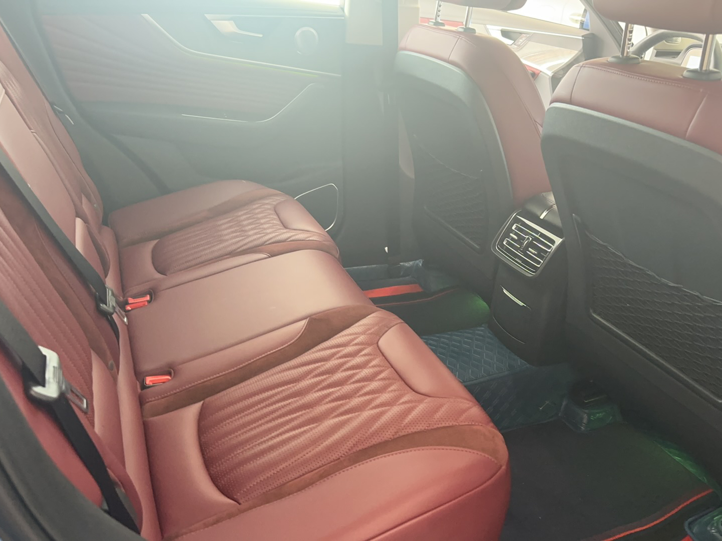 Hongqi HS5 2023 2.0T Four-Wheel Drive Flagship Pro Edition - Chinese Trim Ling — снимка 15