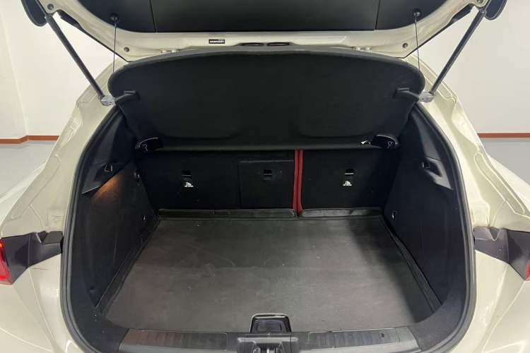 Used Infiniti QX30 2017 2.0T Four-Wheel Drive Fashion Edition