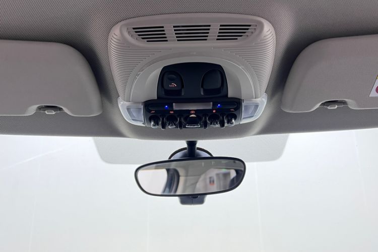 Used MINI Countryman 2021 1.5T COOPER ALL4 Laguna Blue Limited Edition Interior 2