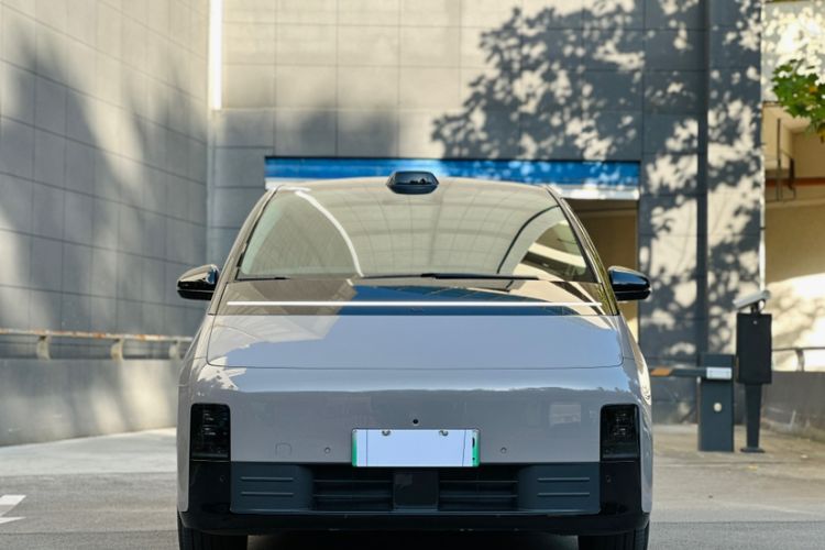 Used Li Auto MEGA 2024 Ultra Model