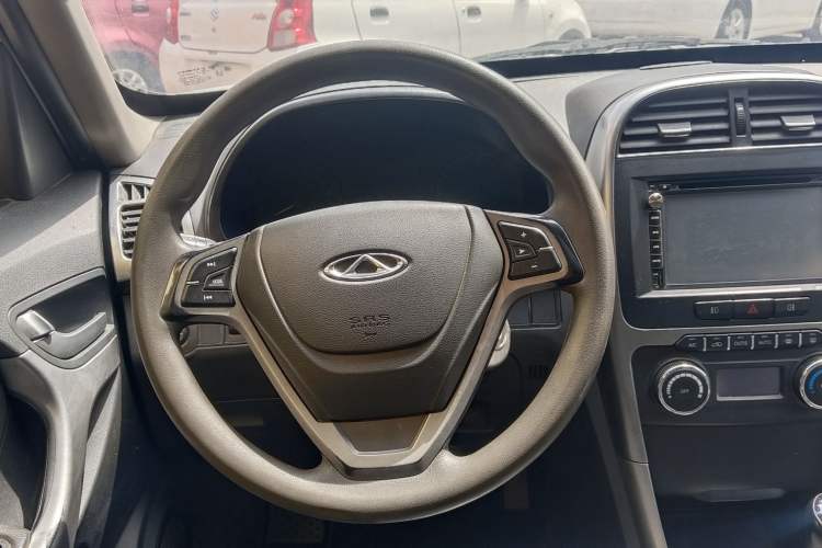 Used Chery Tiggo 3 2014 1.6L Manual Zhishang Edition
