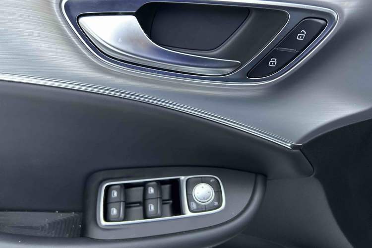 Used Roewe iMAX8 2022 Model 400TGI Exclusive Version for Key Accounts
