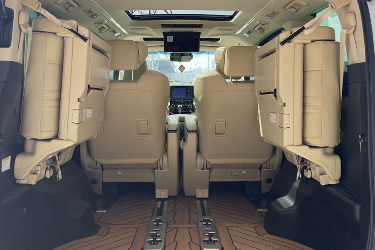 Used Toyota Alphard 2020 Dual-Engine 2.5L Prestige Edition Exterior 2