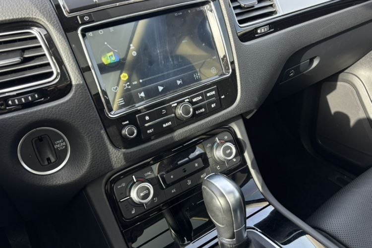 Used Volkswagen Touareg 2016 3.0 TSI Standard Version
