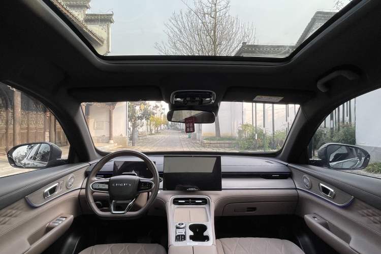 Used Chery Tiggo 8 PLUS 2025 290TGDI DCT Prestige 5-Seater