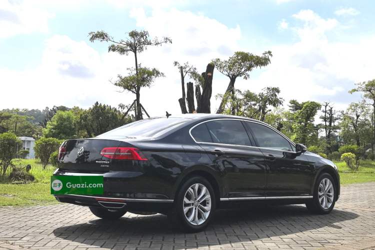 Used Volkswagen Magotan 2019 330TSI DSG Luxury Version China VI Standard
