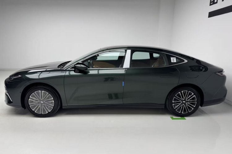 Used Geely Galaxy 8 2025 130km EM-i Deluxe Edition