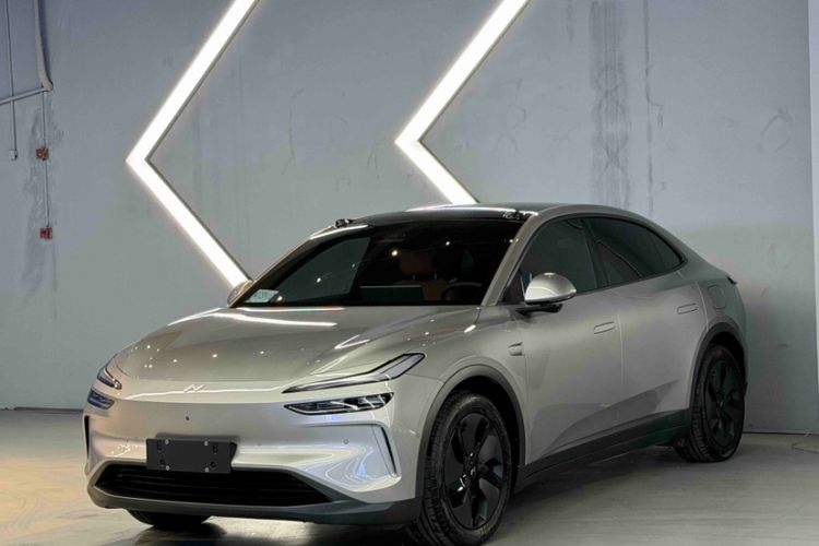 Used ONVO L60 2024 60 kWh Rear-Drive Version