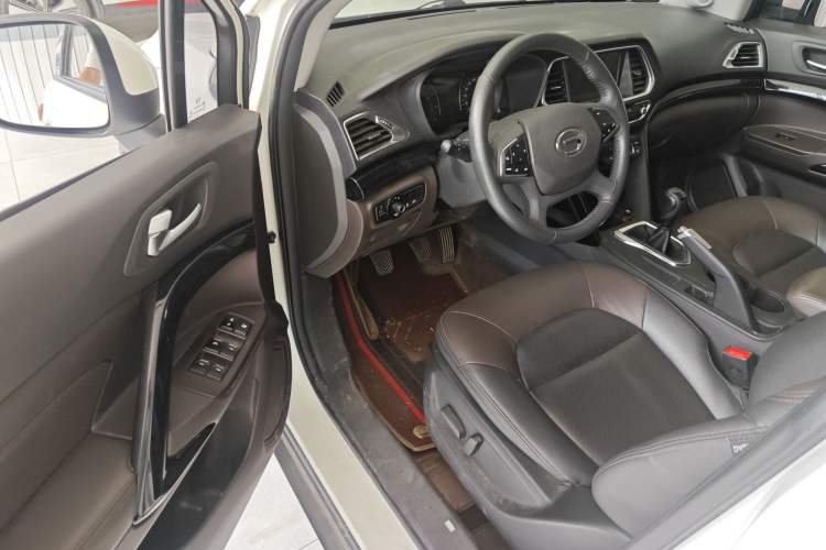 Used GAC Trumpchi GS4 2015 200T Manual Luxury Edition