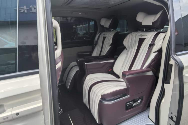 Used Buick GL8 2021 ES Landtrek 653T Comfort Edition