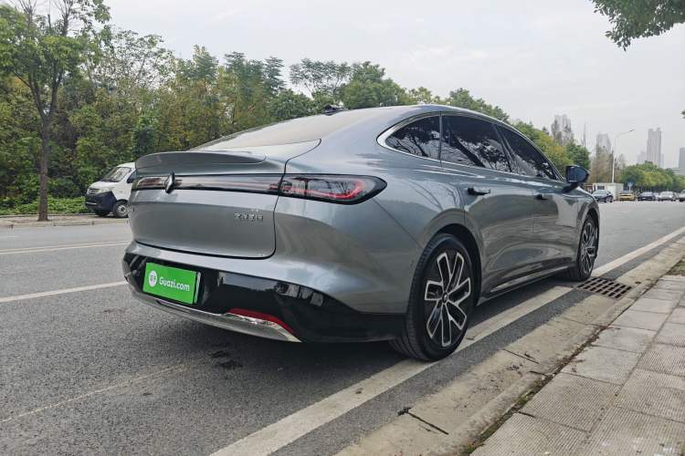 Used Baojun Enjoy 2025 All-Electric 600km Luxury Edition
