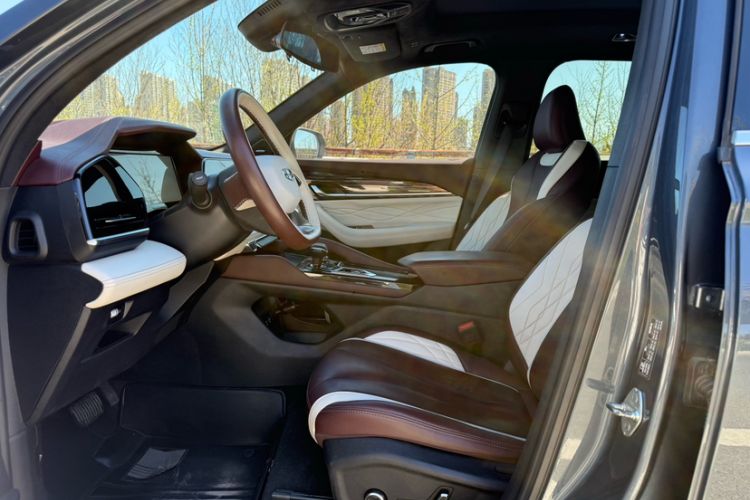 Used Geely Auto Monjaro L 2021 2.0TD DCT EVO Two-Wheel Drive Smart Luxury Version Interior 3