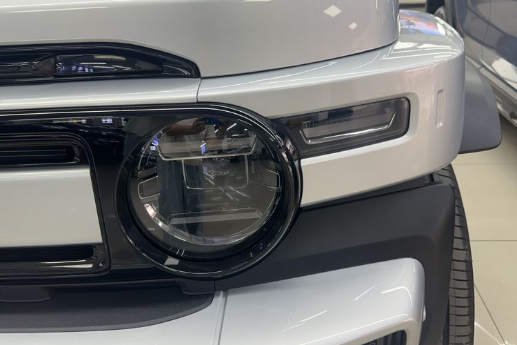 Used iCAR V23 2025 401 Two-Wheel Drive Intelligent Driving Version