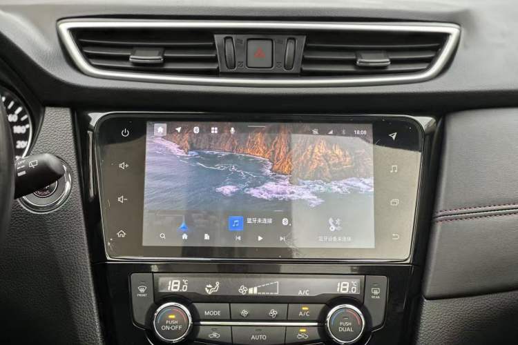 Used Nissan Qashqai 2022 2.0L CVT XV Premier Luxury Edition Interior 3