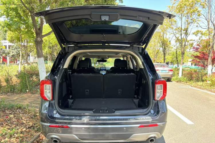 Used Ford Explorer 2020 EcoBoost 285 4x4 Titanium Edition 6 Seats