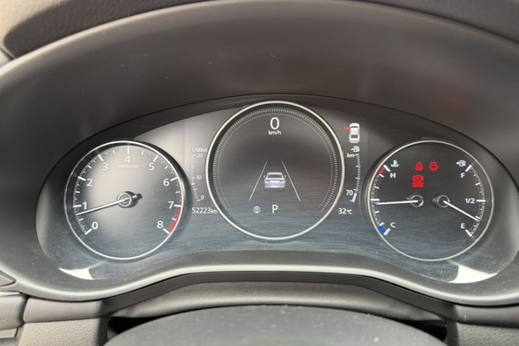 Used Mazda 3 Axela 2021 2.0L Automatic ZhiZun Edition
