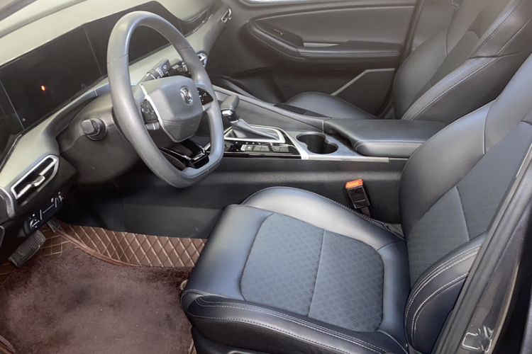 Used CHANGAN Eado 2022 PLUS 1.6L GDI CVT Elite Model