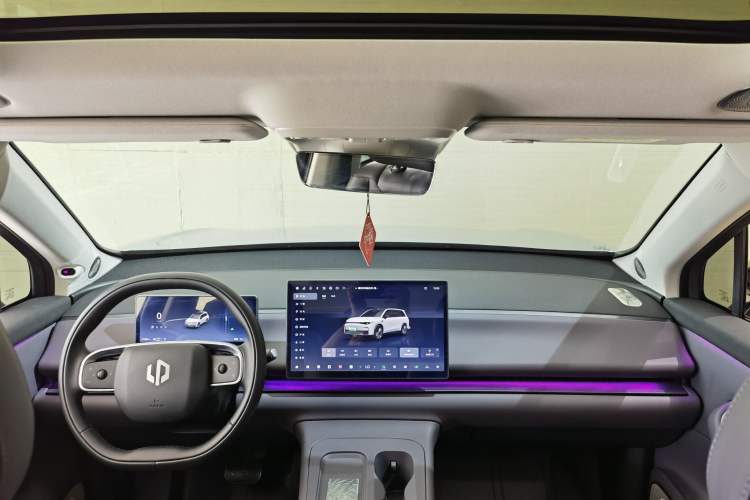 Used Leapmotor C16 2024 All-Electric 520 LiDAR Edition Interior 5