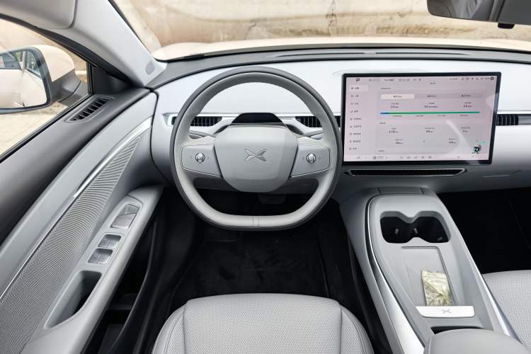 Used XPeng MONA M03 2024 620 with Ultra-Long Range Steering Wheel