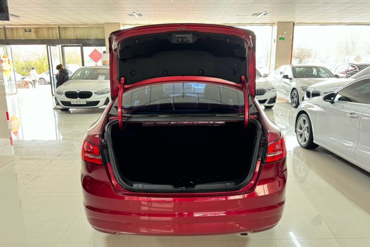 Used Ford Escort 2015 1.5L Automatic Fashion Model