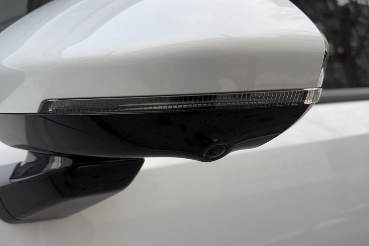 Used Wuling Wuling Starlight 730 2025 Model Plug-in Hybrid 125km Luxury Edition